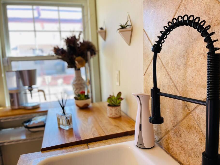 Quaint Historic Cottage In Downtown Phoenix Esterno foto